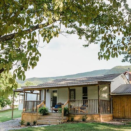 Moonlight Cottage - Your Romantic & Scenic Escape Севьервилл Экстерьер фото