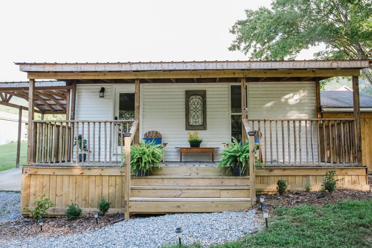 Moonlight Cottage - Your Romantic & Scenic Escape Севьервилл Экстерьер фото