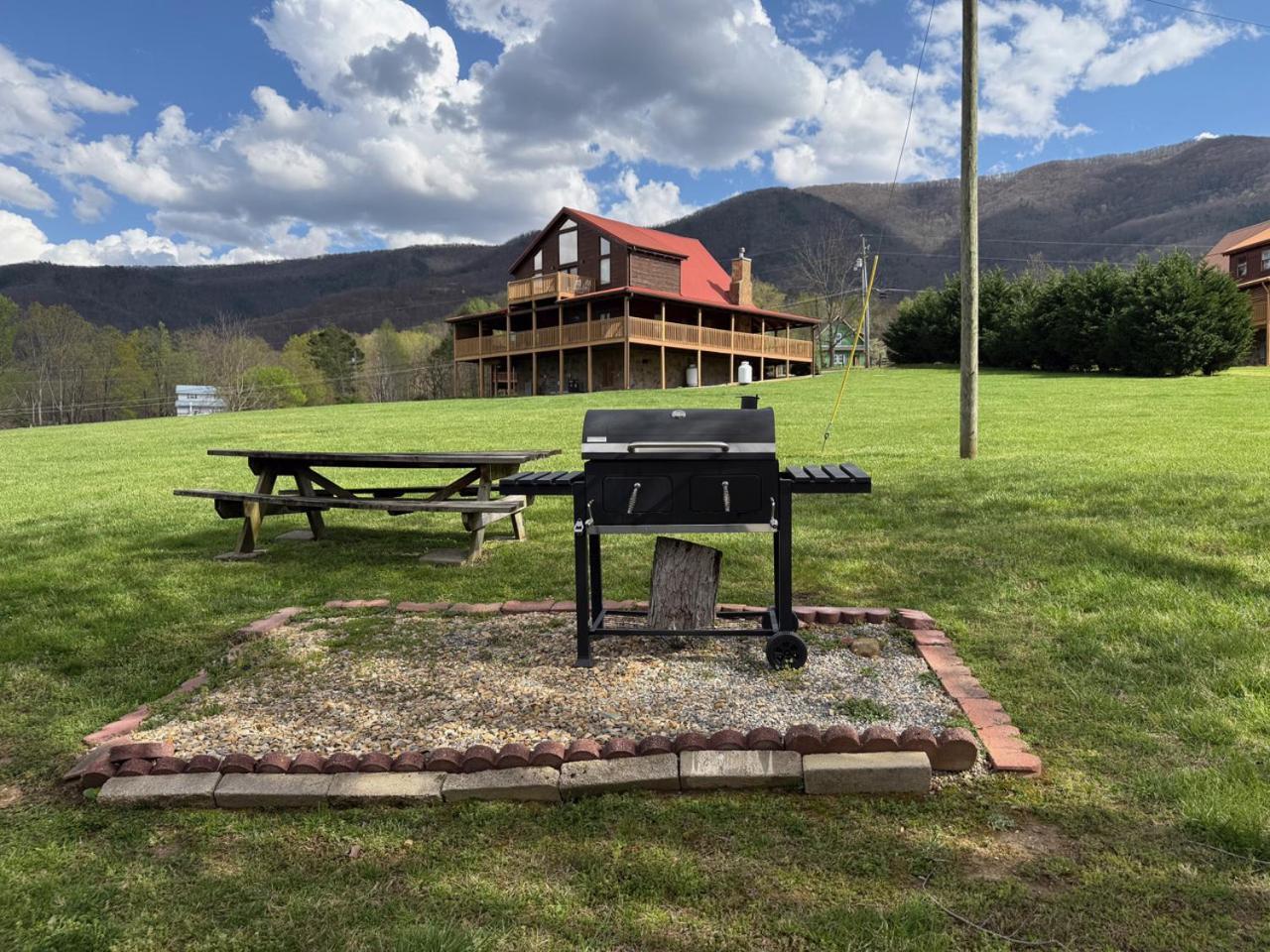 Moonlight Cottage - Your Romantic & Scenic Escape Севьервилл Экстерьер фото